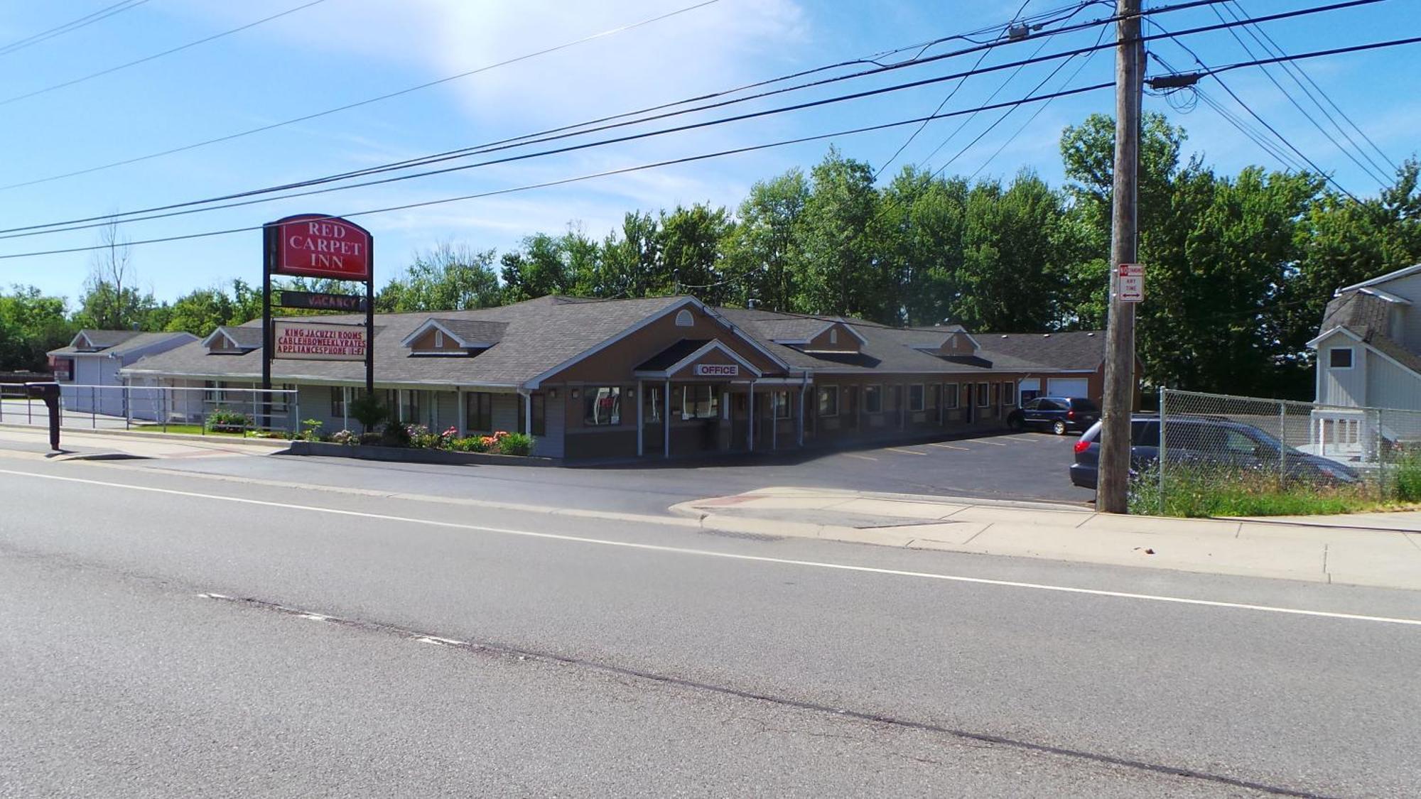 Red Carpet Inn Orchard Park Exterior photo